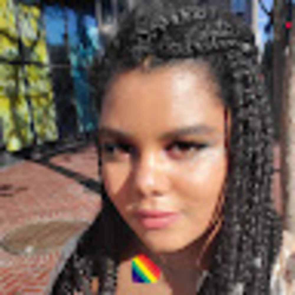 Meet your Posher, Cecelia